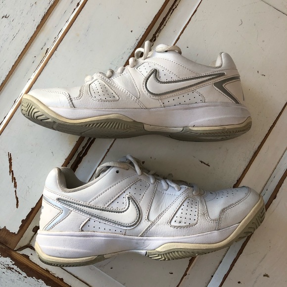 nike city court vintage